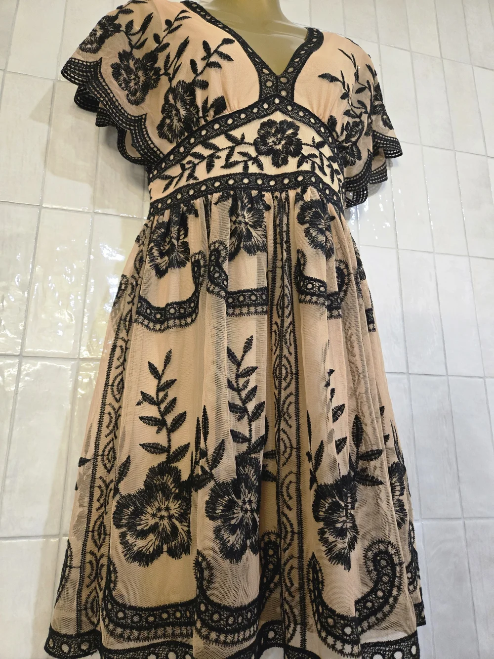 altar'd state black and gold dress Altar'd State Sefton Maxi Dress - Maxi - Dresses - Apparel